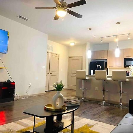 Downtown Luxury Apartment With Free Parking Space Oklahoma City Eksteriør billede