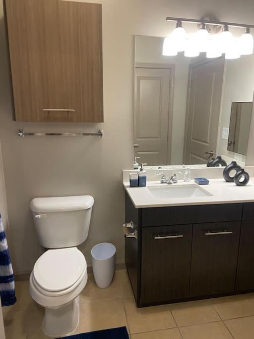 Downtown Luxury Apartment With Free Parking Space Oklahoma City Eksteriør billede